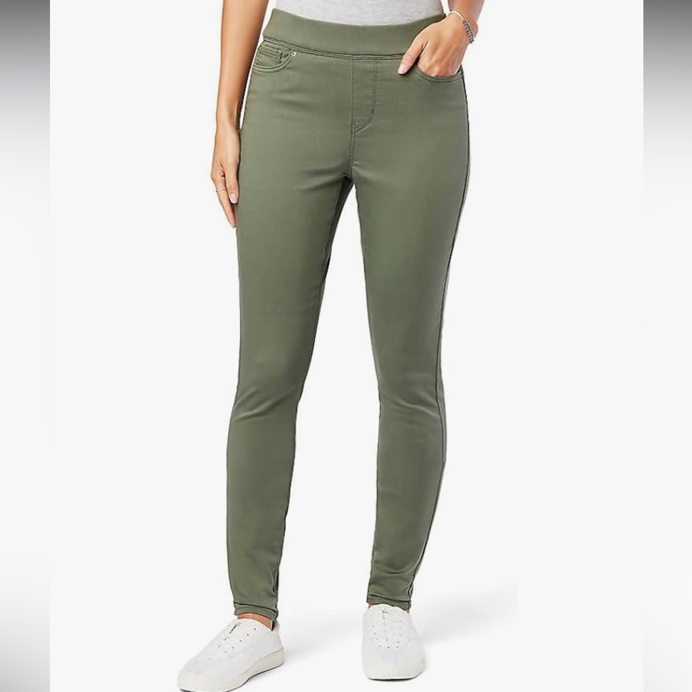 NWOT Levi’s Totally Shaping Pull On Skinny Jeans Green Size 32 x 30 Women’s